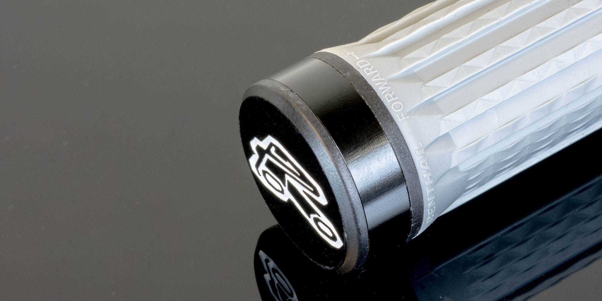 Chwyty Renthal Grips Lock on p1